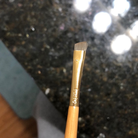 Tarte Frame Worker Double ended eyebrow brush - Picture 5 of 6